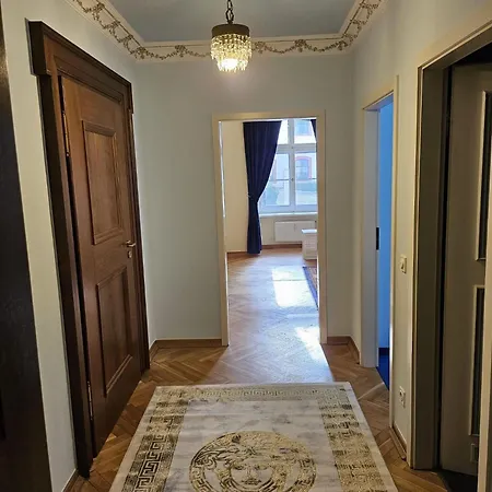Apartment Maerchenhafte Schloss-suite Graefin Silvia Theresia Eurasburg