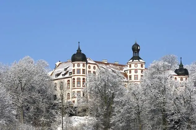 Maerchenhafte Schloss-suite Graefin Silvia Theresia شقة